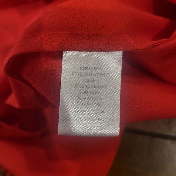 Red tank with lace detail small - Picture 2 of 5